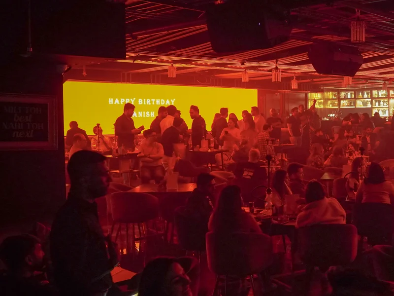 Ameeri Lounge ambiance